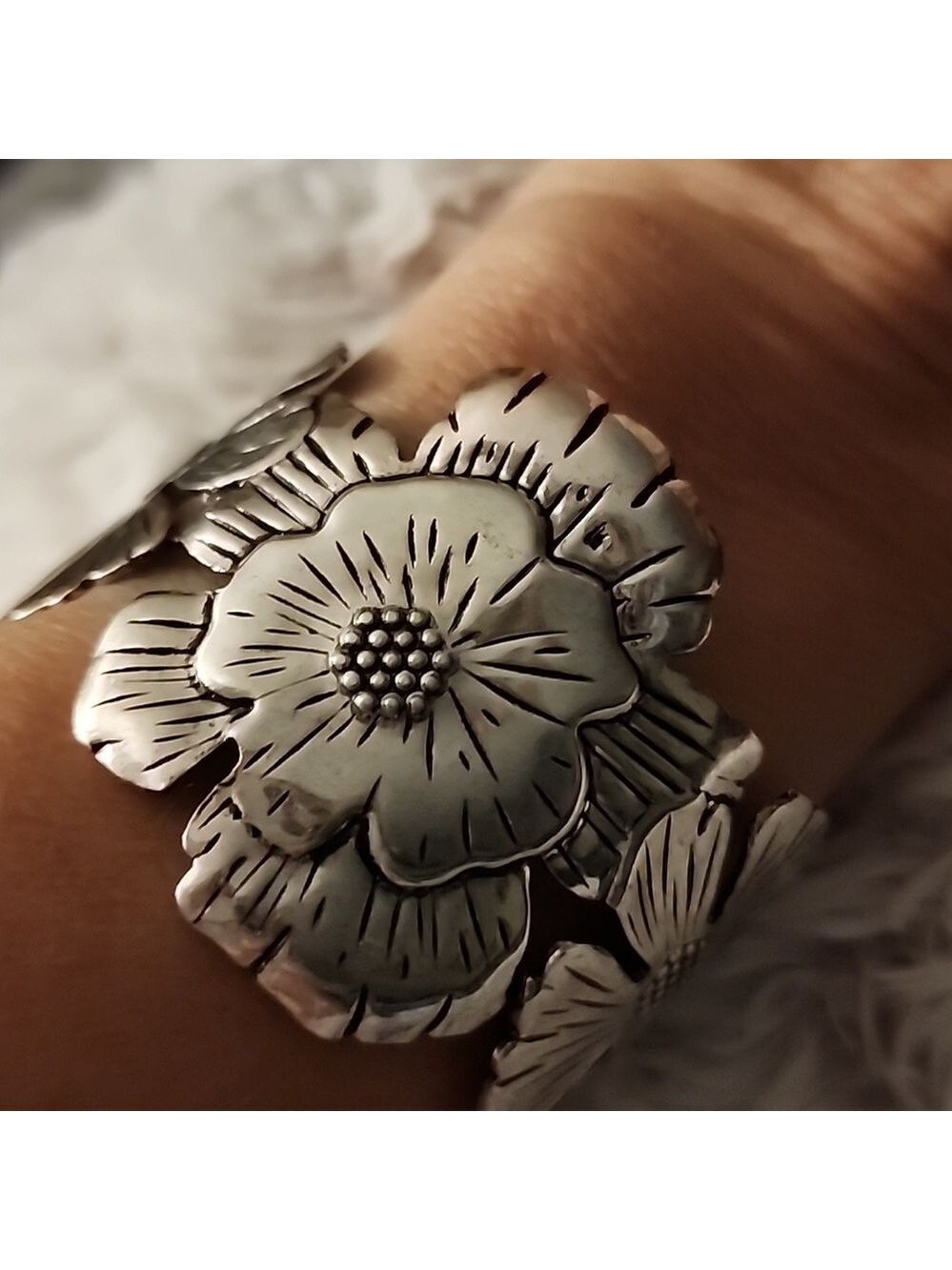 Boho Flower Cuff Bracelet Brand New Item - Picture 3 of 4